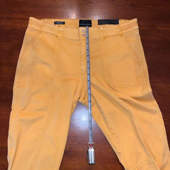 White House Black Market Mustard Straight Crop Pants Mid Rise Size 14 New - Picture 13 of 14